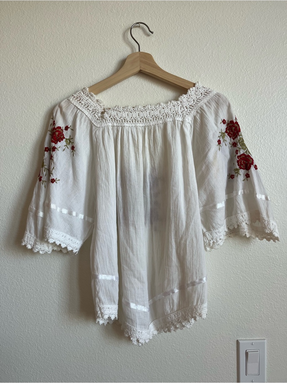 White Embroidered Peasant Top with Red Rose Motif - Picture 3 of 4